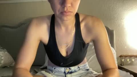 Olivia online show from February 6, 2025, 11:37 pm