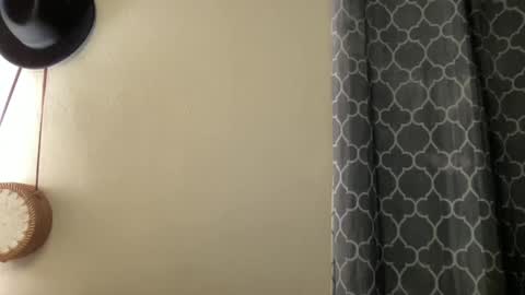 Olivia online show from February 12, 2025, 11:30 pm