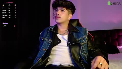 Lyle Bennett Freelance Model online show from September 9, 2025, 12:48 pm