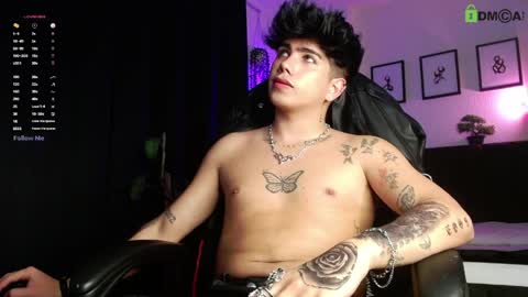 Lyle Bennett Freelance Model online show from April 10, 2026, 11:42 pm