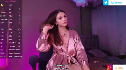 Snapshot of lylita_moon chatting on June 18, 2026, 3:51 am Littl online show from June 18, 2026, 3:51 am