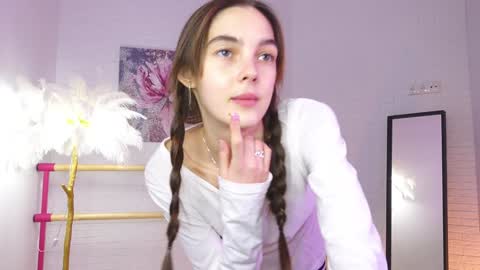 Snapshot of lyly_loveyou chatting on December 23, 2024, 5:28 am Lyly   online show from December 23, 2024, 5:28 am