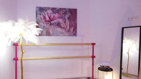 Snapshot of lyly_loveyou chatting on January 19, 2025, 9:55 am Lyly   online show from January 19, 2025, 9:55 am