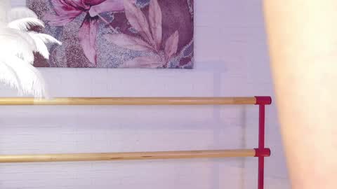Snapshot of lyly_loveyou chatting on February 1, 2025, 11:43 am Lyly   online show from February 1, 2025, 11:43 am