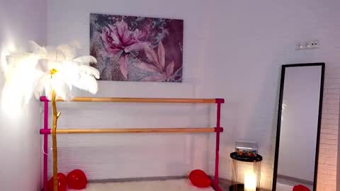 Snapshot of lyly_loveyou chatting on February 15, 2025, 5:41 am Lyly   online show from February 15, 2025, 5:41 am