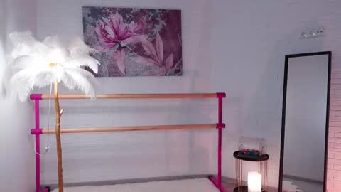 Snapshot of lyly_loveyou chatting on March 10, 2025, 5:33 am Lyly   online show from March 10, 2025, 5:33 am