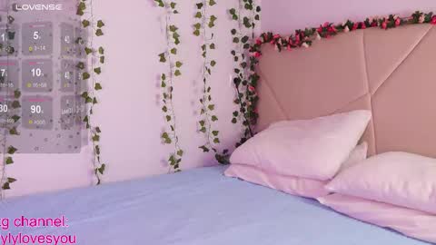Snapshot of lyly_loveyou chatting on September 16, 2025, 5:41 am Lyly   online show from September 16, 2025, 5:41 am