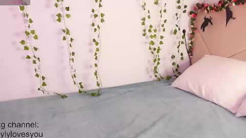 Snapshot of lyly_loveyou chatting on October 20, 2025, 5:41 am Lyly   online show from October 20, 2025, 5:41 am