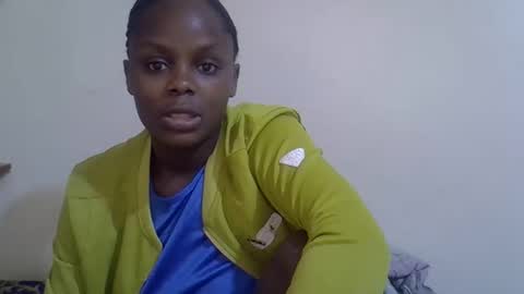 lyn_anna online show from March 9, 2026, 12:09 pm