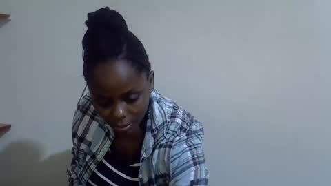 lyn_anna online show from March 25, 2026, 4:51 am