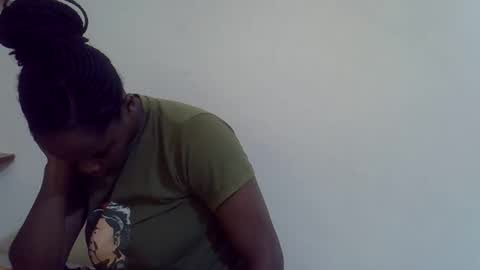 lyn_anna online show from March 28, 2026, 7:19 am