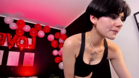 Lyn online show from February 16, 2025, 1:03 am