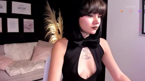 Lyn online show from January 12, 2026, 6:46 pm