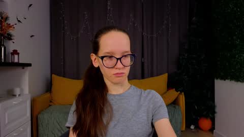 Snapshot of lynettebails chatting on January 15, 2025, 4:11 pm Sara online show from January 15, 2025, 4:11 pm
