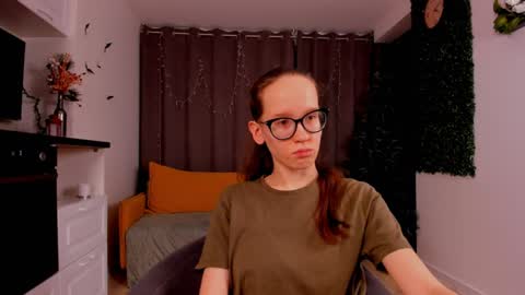 Snapshot of lynettebails chatting on January 19, 2025, 10:17 pm Sara online show from January 19, 2025, 10:17 pm