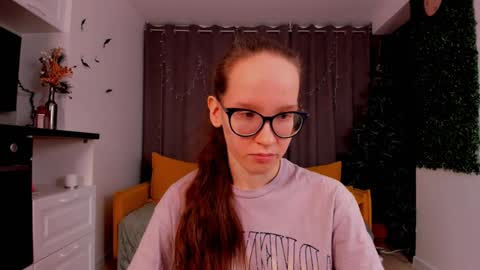 Snapshot of lynettebails chatting on January 23, 2025, 7:18 pm Sara online show from January 23, 2025, 7:18 pm