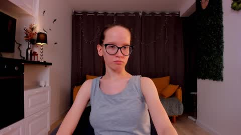 Snapshot of lynettebails chatting on February 6, 2025, 1:38 am Sara online show from February 6, 2025, 1:38 am