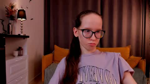 Snapshot of lynettebails chatting on February 20, 2025, 7:30 pm Sara online show from February 20, 2025, 7:30 pm
