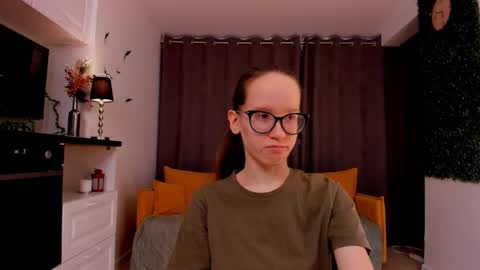 Snapshot of lynettebails chatting on February 22, 2025, 4:09 pm Sara online show from February 22, 2025, 4:09 pm