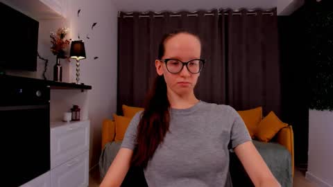 Snapshot of lynettebails chatting on February 23, 2025, 7:17 pm Sara online show from February 23, 2025, 7:17 pm