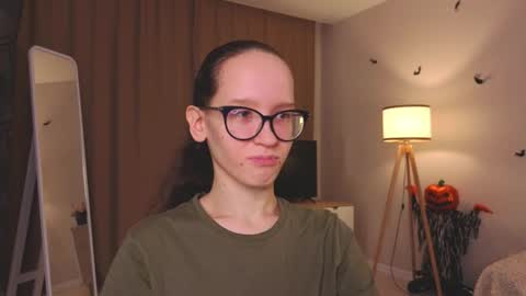 Sara online show from December 5, 2025, 4:14 pm