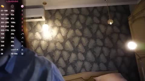 Lola online show from November 1, 2025, 5:09 am