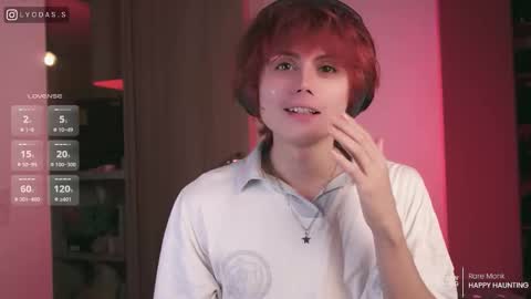 Lyodass online show from February 12, 2026, 1:33 am