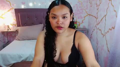 Snapshot of lyra_0 chatting on January 14, 2025, 8:37 pm Lyra online show from January 14, 2025, 8:37 pm