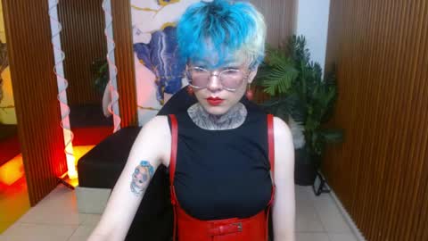 lyra_tay online show from April 4, 2026, 7:00 pm