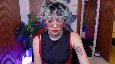lyra_tay online show from July 18, 2026, 7:06 pm