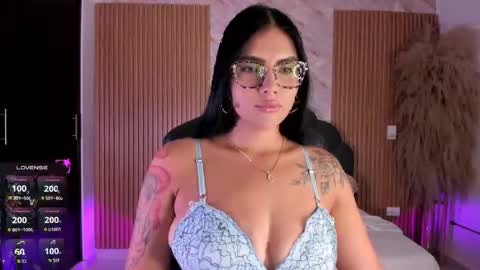    VIVIANA    online show from September 10, 2025, 2:55 am