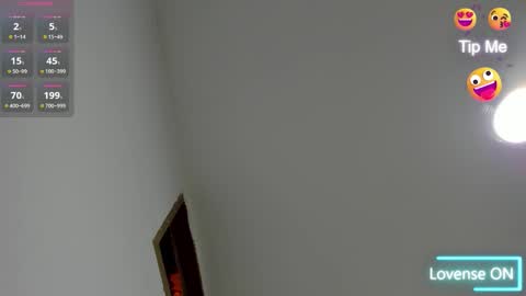 Snapshot of m1lk_choc chatting on October 6, 2025, 2:14 pm Mila online show from October 6, 2025, 2:14 pm