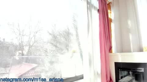 Snapshot of m1ss_ariana chatting on February 10, 2025, 11:57 am Ariana online show from February 10, 2025, 11:57 am