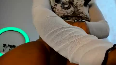 eimy- acuarius online show from September 14, 2025, 1:10 pm