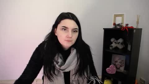 m_i_k_i_ online show from February 10, 2026, 11:25 am