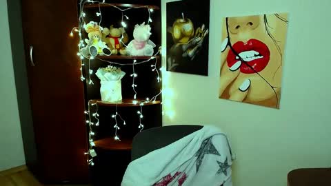 Vikki online show from February 4, 2025, 11:38 am