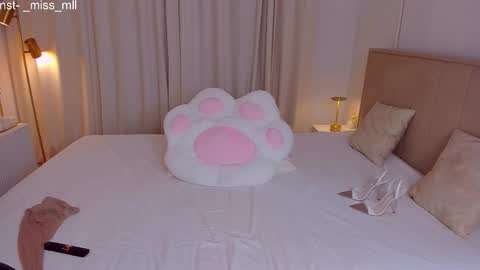 Mary online show from February 14, 2026, 10:06 pm