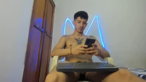 itgram pezlo josue online show from December 17, 2025, 1:39 pm