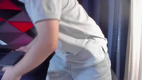 Snapshot of maatt_de_luca chatting on September 27, 2025, 5:18 pm Matt De Luca online show from September 27, 2025, 5:18 pm