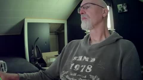 Snapshot of mac8181 chatting on April 25, 2026, 11:13 am mac8181 online show from April 25, 2026, 11:13 am