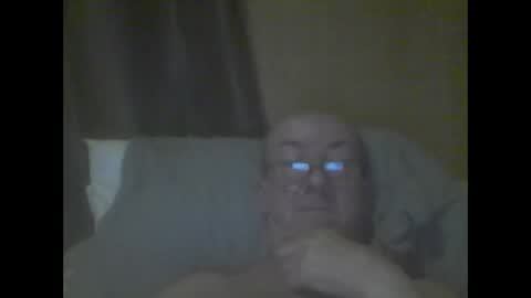 macbewdekan25 online show from December 15, 2024, 1:11 pm