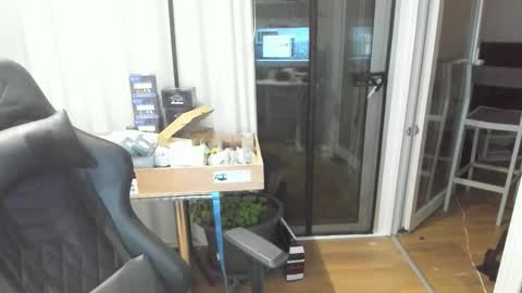 Andy online show from February 12, 2026, 6:36 pm