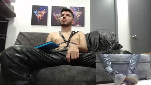 instagram mackdanielsx online show from December 2, 2025, 9:54 pm