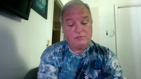 mackdocc001 online show from September 24, 2025, 3:48 pm