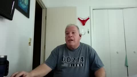 mackdocc001 online show from November 29, 2025, 2:53 pm