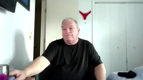 mackdocc001 online show from January 7, 2026, 4:31 pm