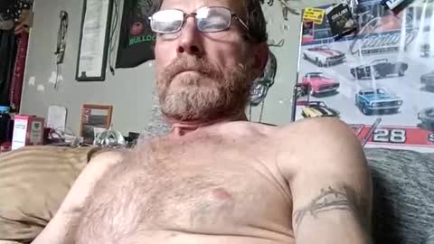 Snapshot of mackdog1369 chatting on April 22, 2026, 5:36 pm mackdog1369 online show from April 22, 2026, 5:36 pm