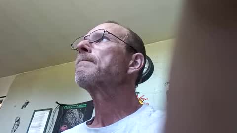 Snapshot of mackdog1369 chatting on May 11, 2026, 10:40 pm mackdog1369 online show from May 11, 2026, 10:40 pm