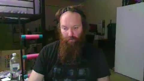 mackhere4u online show from December 3, 2025, 4:09 am