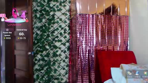 Snapshot of madam_dali chatting on October 3, 2025, 1:08 pm Dalila online show from October 3, 2025, 1:08 pm